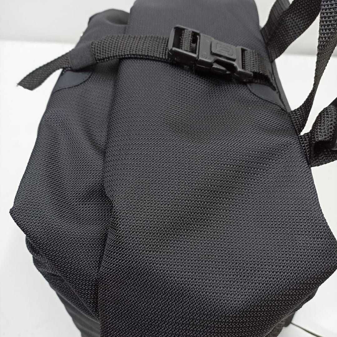 REF: 1660 - MALA TRASEIRA ESTANQUE ESPORTIVA QUE VIRA MOCHILA